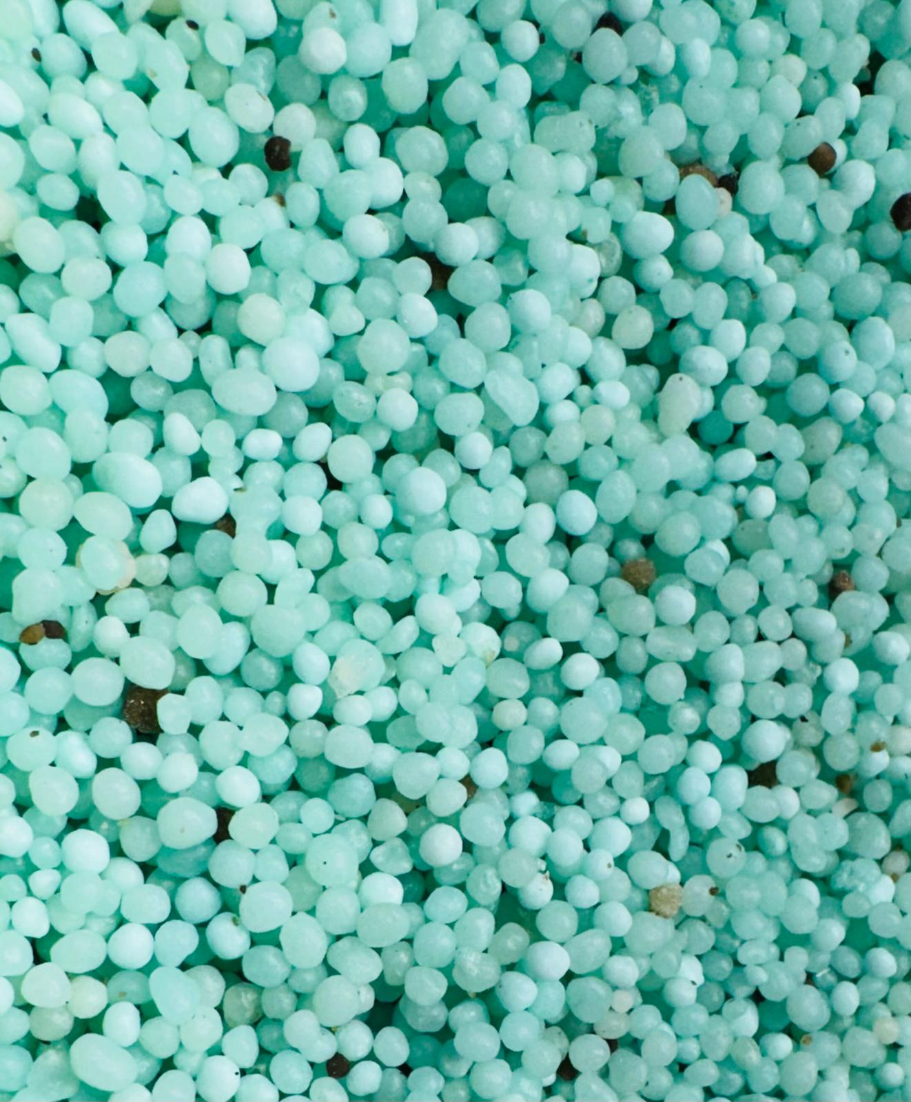 Poly-Coated Slow Release Urea 44-0-0 5.75lb - Growforge